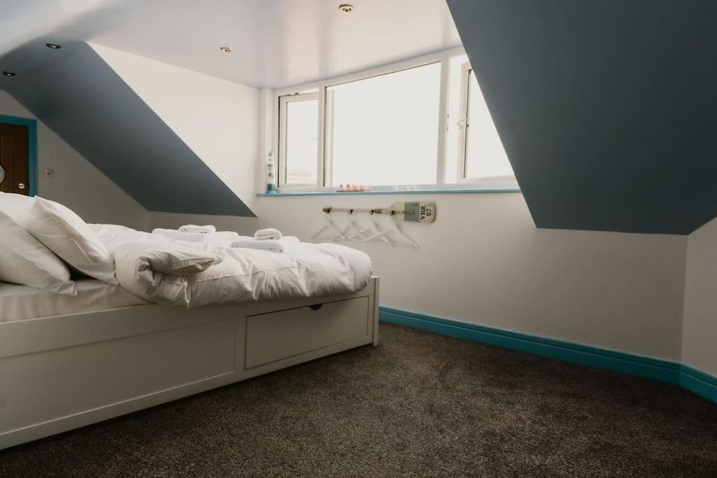 The Sea Deck Apartment - Westbrook Bay Beach - By Goldex Coastal Breaks Margate Luaran gambar
