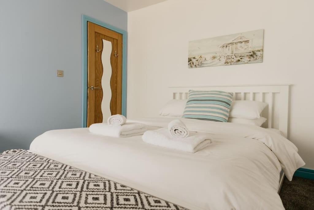 The Sea Deck Apartment - Westbrook Bay Beach - By Goldex Coastal Breaks Margate Luaran gambar